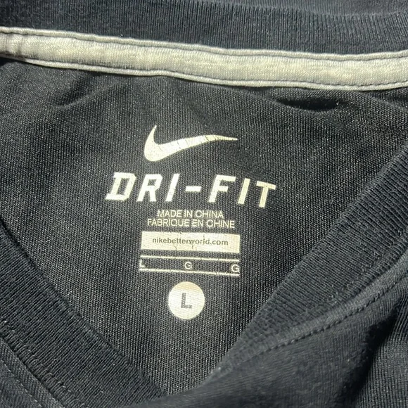 Nike dri fit tee - Picture 3 of 7